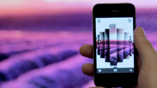 Illustration for article titled Phil Schiller's iPhone 3G Has Front Camera or Greasy Fingerprint